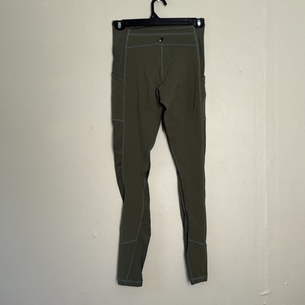 Glyder small Olive Green Leggings with Pockets - Picture 4 of 7